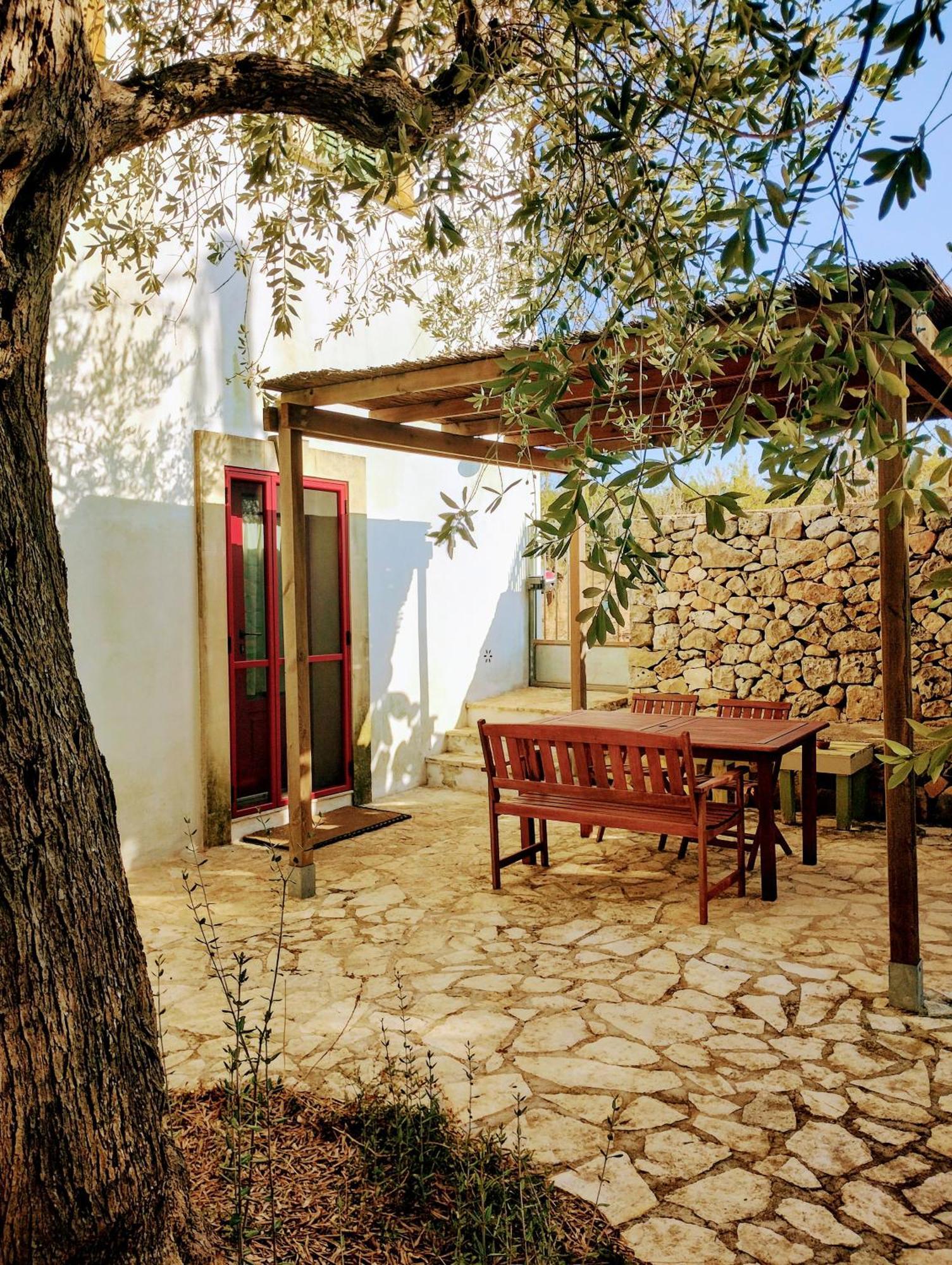 B&B Giovannarolla Green House Ostuni Bagian luar foto